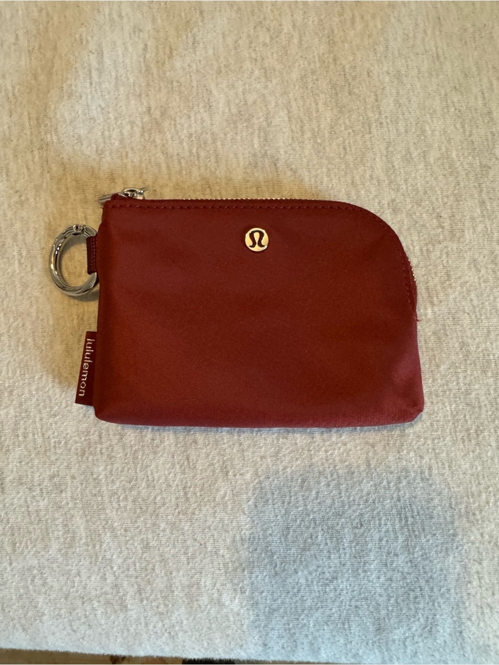 lululemon Clippable card pouch metal hardware